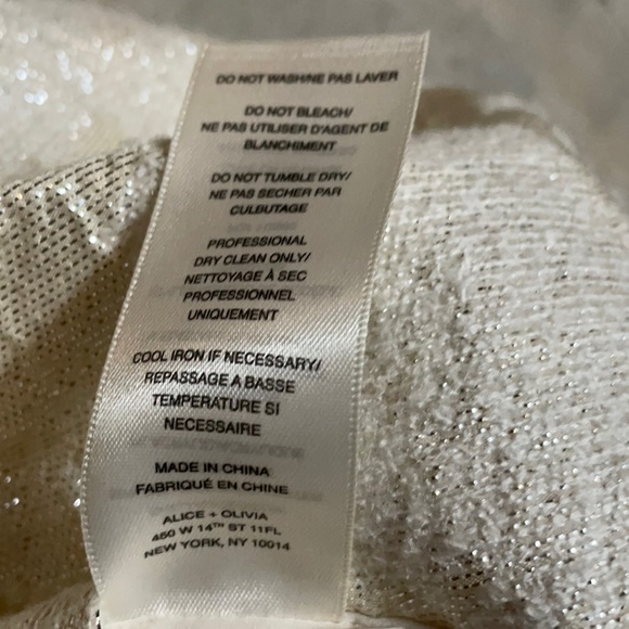 Alice + Olivia Mea Lantern Gold/Cream Shift Dress.  Size 4 - Picture 10 of 12